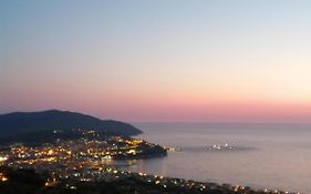 Una terrazza sul mare